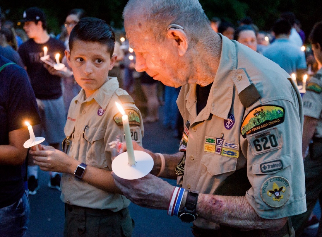 3 Texas Boy Scouts Electrocuted after Boat Strikes Power Line