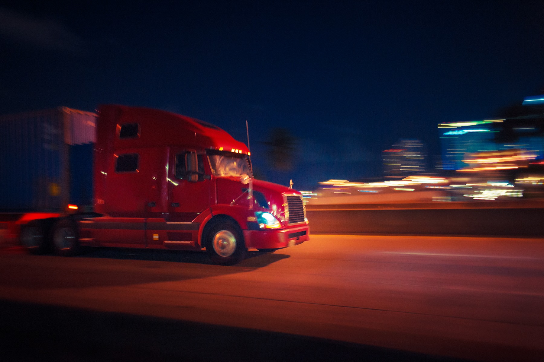 semitruck at night Rasansky Law Firm